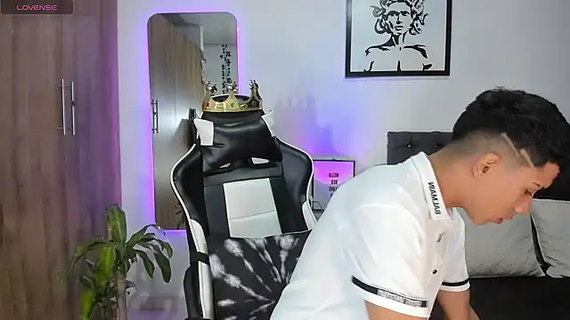 AlanNaughty online show from 6, 2, 2026