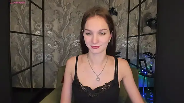 Snapshot of MirandaGlow chatting on 9, 1, 2025 MirandaGlow online show from 9, 1, 2025