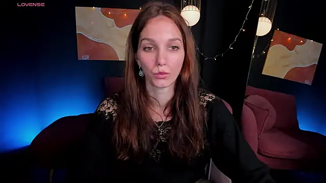 Snapshot of MirandaGlow chatting on 6, 3, 2025 MirandaGlow online show from 6, 3, 2025