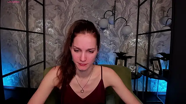 Snapshot of MirandaGlow chatting on 21, 3, 2026 MirandaGlow online show from 21, 3, 2026