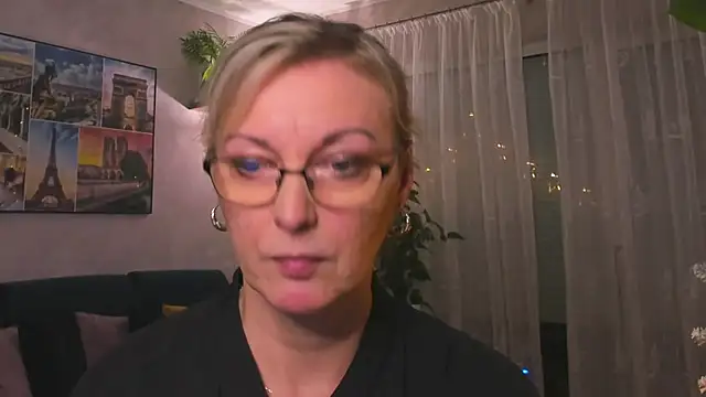 vanessa chat online show from 8, 1, 2025