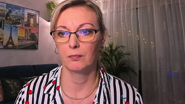 vanessa chat online show from 28, 1, 2025