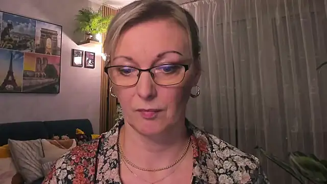 vanessa chat online show from 10, 3, 2025