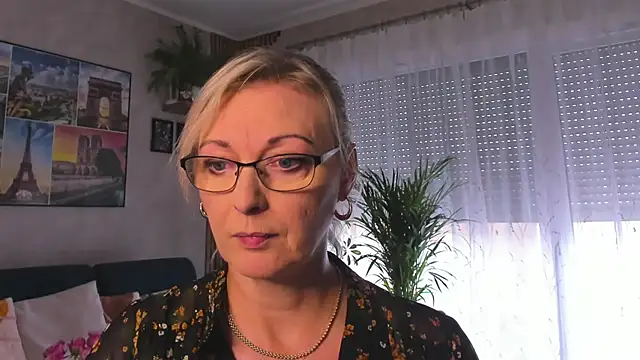 vanessa chat online show from 7, 10, 2025