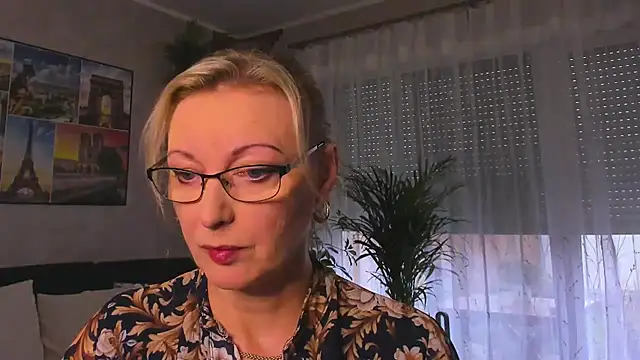 vanessa chat online show from 17, 10, 2025