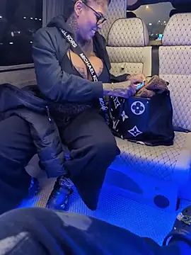 Snapshot of DarkDea chatting on 8, 2, 2026 DarkDea online show from 8, 2, 2026