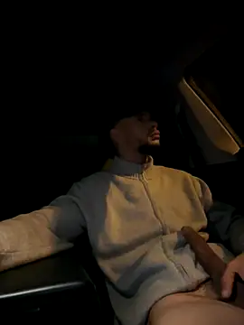 Snapshot of Lionayowe chatting on 8, 11, 2025 Lionayowe online show from 8, 11, 2025