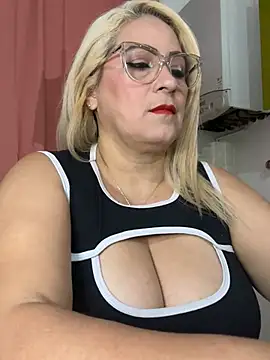 x elena x online show from 4, 2, 2026