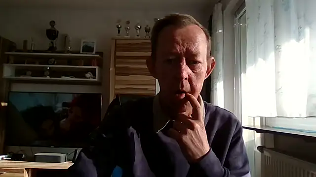 Snapshot of sissy501 chatting on 28, 9, 2025 sissy501 online show from 28, 9, 2025