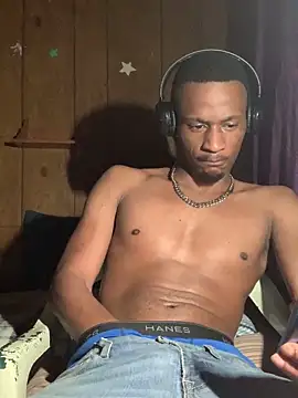 Snapshot of Tristris100 chatting on 10, 12, 2024 Tristris100 online show from 10, 12, 2024