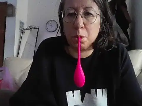 Snapshot of milkarock chatting on 28, 1, 2025 milkarock online show from 28, 1, 2025