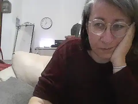 Snapshot of milkarock chatting on 2, 2, 2025 milkarock online show from 2, 2, 2025