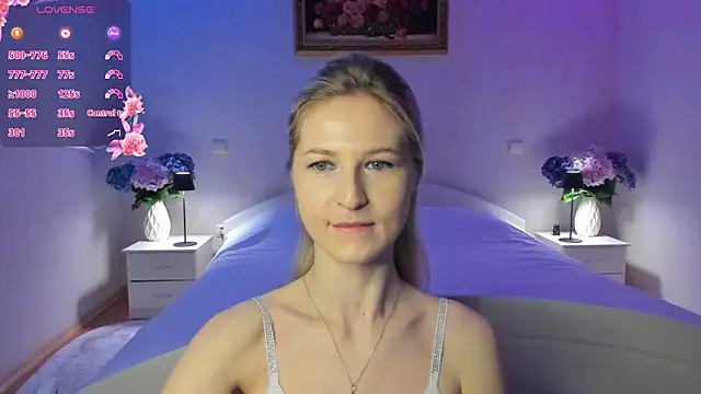 Snapshot of AnnaCarrera chatting on 10, 4, 2026 AnnaCarrera online show from 10, 4, 2026