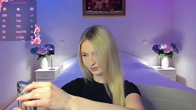 Snapshot of AnnaCarrera chatting on 13, 4, 2026 AnnaCarrera online show from 13, 4, 2026