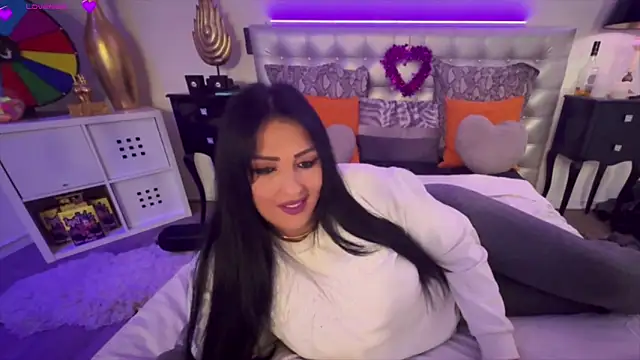 TiffanyRoxx online show from 3, 2, 2026