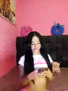 Snapshot of secretgreisy_ chatting on 11, 12, 2024 secretgreisy online show from 11, 12, 2024