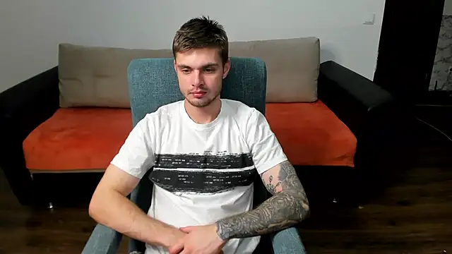 maks wolfis online show from 9, 12, 2024