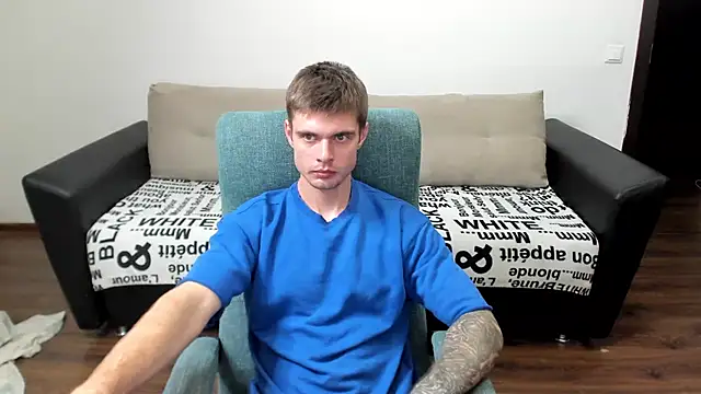 maks wolfis online show from 12, 12, 2024