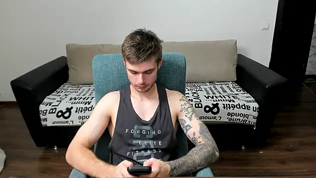 maks wolfis online show from 19, 12, 2024