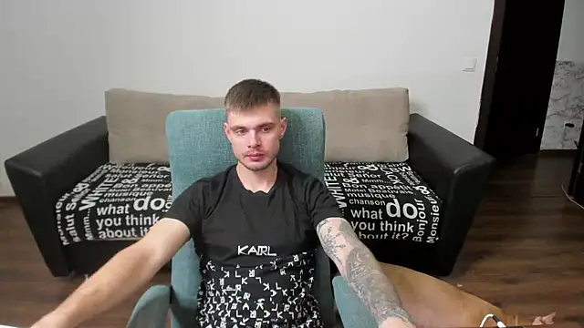 maks wolfis online show from 20, 1, 2025