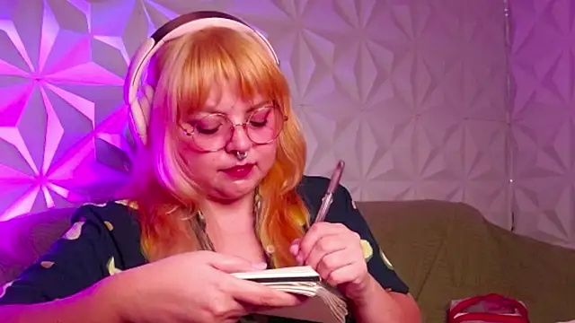 Satyn doll online show from 21, 9, 2025