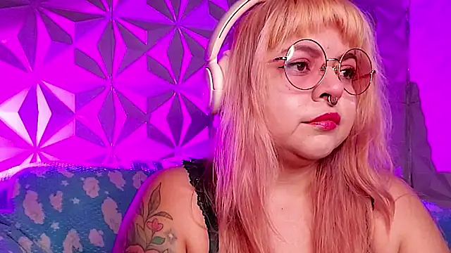 Satyn doll online show from 5, 4, 2026