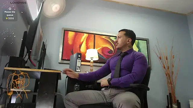 Snapshot of randyluke chatting on 13, 4, 2026 randyluke online show from 13, 4, 2026