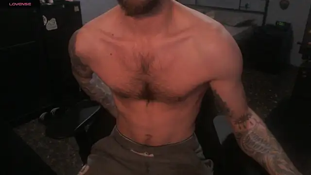 SexxxyLouis online show from 20, 12, 2025