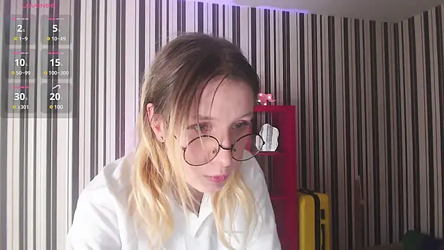  Hanna Moon  online show from 11, 12, 2024