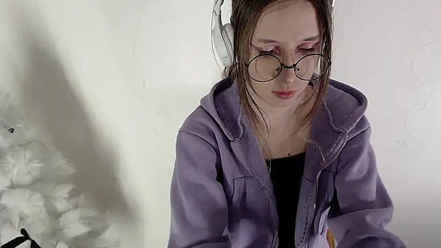  Hanna Moon  online show from 10, 2, 2026