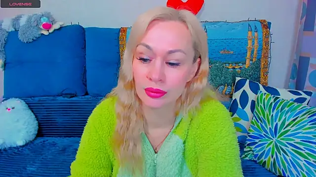 EllenMoore online show from 19, 12, 2024