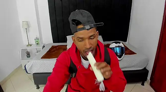 Snapshot of anhtony_wayans chatting on 14, 1, 2025 anhtony wayans online show from 14, 1, 2025