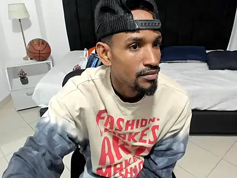 Snapshot of anhtony_wayans chatting on 3, 10, 2025 anhtony wayans online show from 3, 10, 2025