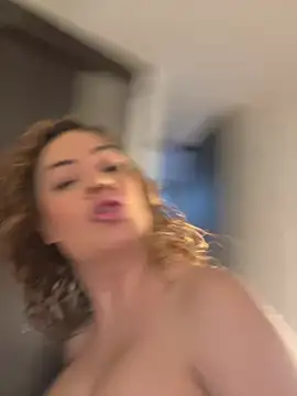 Snapshot of Rachell_More chatting on 19, 4, 2026 Rachell More online show from 19, 4, 2026