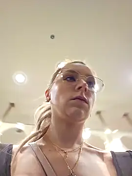 LilyOrion online show from 3, 12, 2024