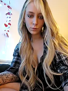 LilyOrion online show from 25, 2, 2025