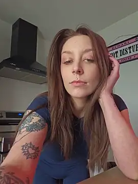 Snapshot of LilyOrion chatting on 11, 5, 2026 LilyOrion online show from 11, 5, 2026