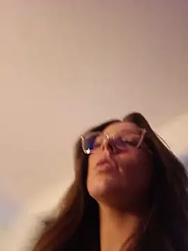 Snapshot of LilyOrion chatting on 1, 7, 2026 LilyOrion online show from 1, 7, 2026