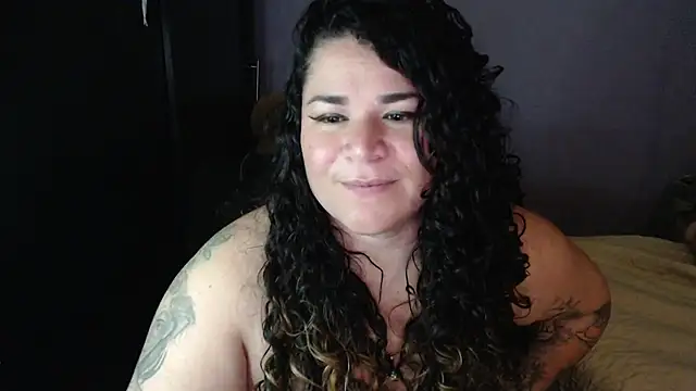 Snapshot of ANGELIQUE_KLANE chatting on 12, 1, 2025 ANGELIQUE KLANE online show from 12, 1, 2025