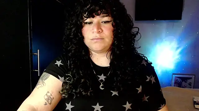 Snapshot of ANGELIQUE_KLANE chatting on 10, 9, 2025 ANGELIQUE KLANE online show from 10, 9, 2025