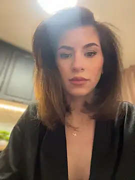 AlyonaX online show from 4, 4, 2026