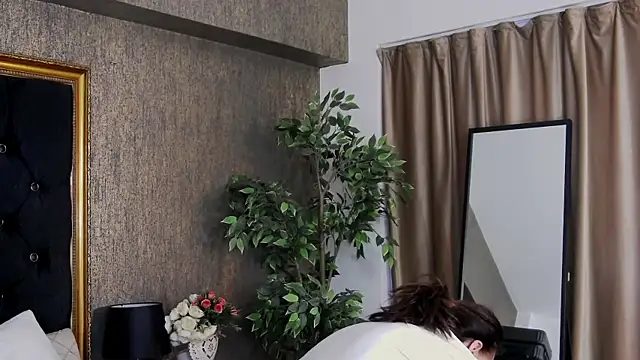 LisaCroft online show from 21, 3, 2025