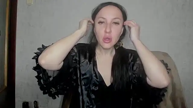 Snapshot of MissGulia chatting on 8, 4, 2026 MissGulia online show from 8, 4, 2026