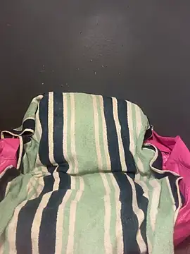 Snapshot of SEXaddictCANDY10 chatting on 4, 4, 2026 SEXaddictCANDY10 online show from 4, 4, 2026