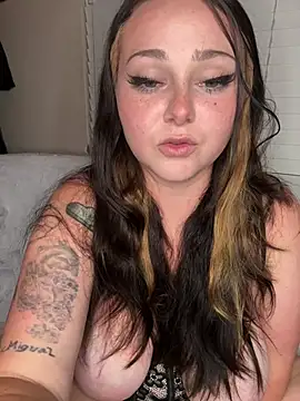 Snapshot of Kira_tattoo chatting on 18, 7, 2026 Kira tattoo online show from 18, 7, 2026