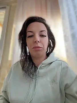 Almmaxxxx online show from 15, 4, 2026