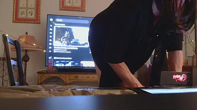 HelloKittyLapDog online show from 1, 3, 2026