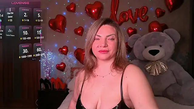 Snapshot of KristiOwen chatting on 4, 5, 2026 KristiOwen online show from 4, 5, 2026