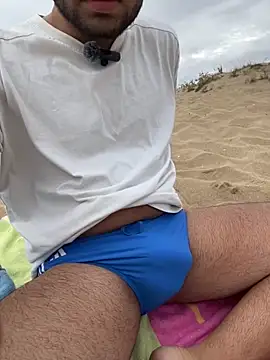 Snapshot of mrcumshotboy chatting on 5, 10, 2025 mrcumshotboy online show from 5, 10, 2025