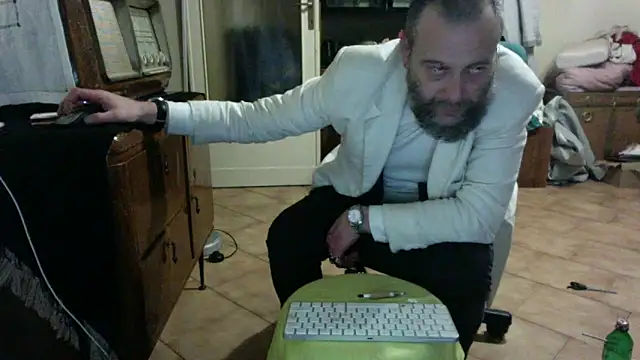 Snapshot of SsdobermannsS chatting on 29, 4, 2026 SsdobermannsS online show from 29, 4, 2026